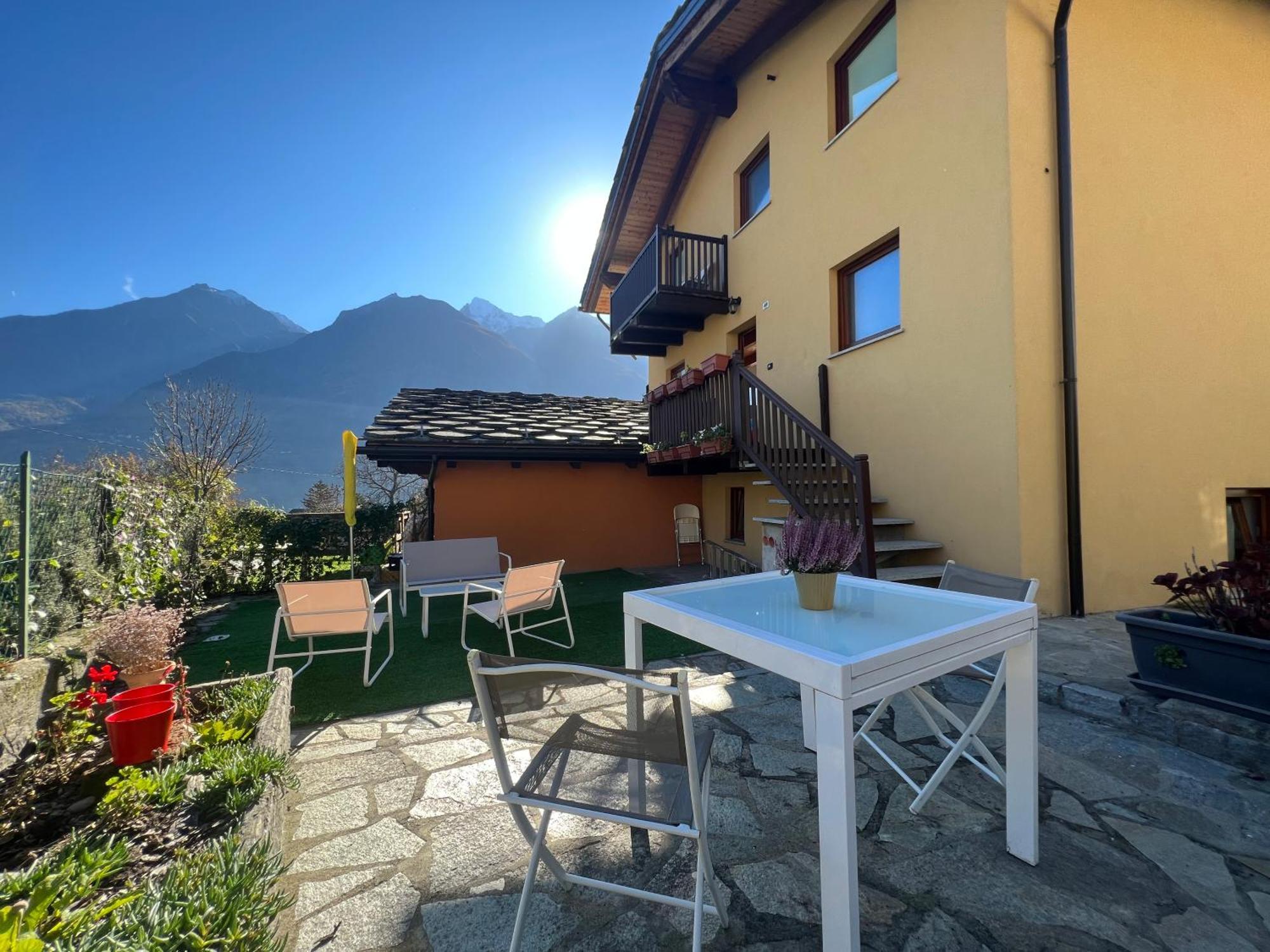 Grazioso Appartamento 1 Aosta Exterior photo